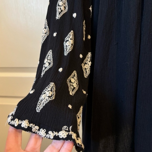 Free People Diamond Embroidery Top Bell Sleeves Medium - Picture 11 of 16